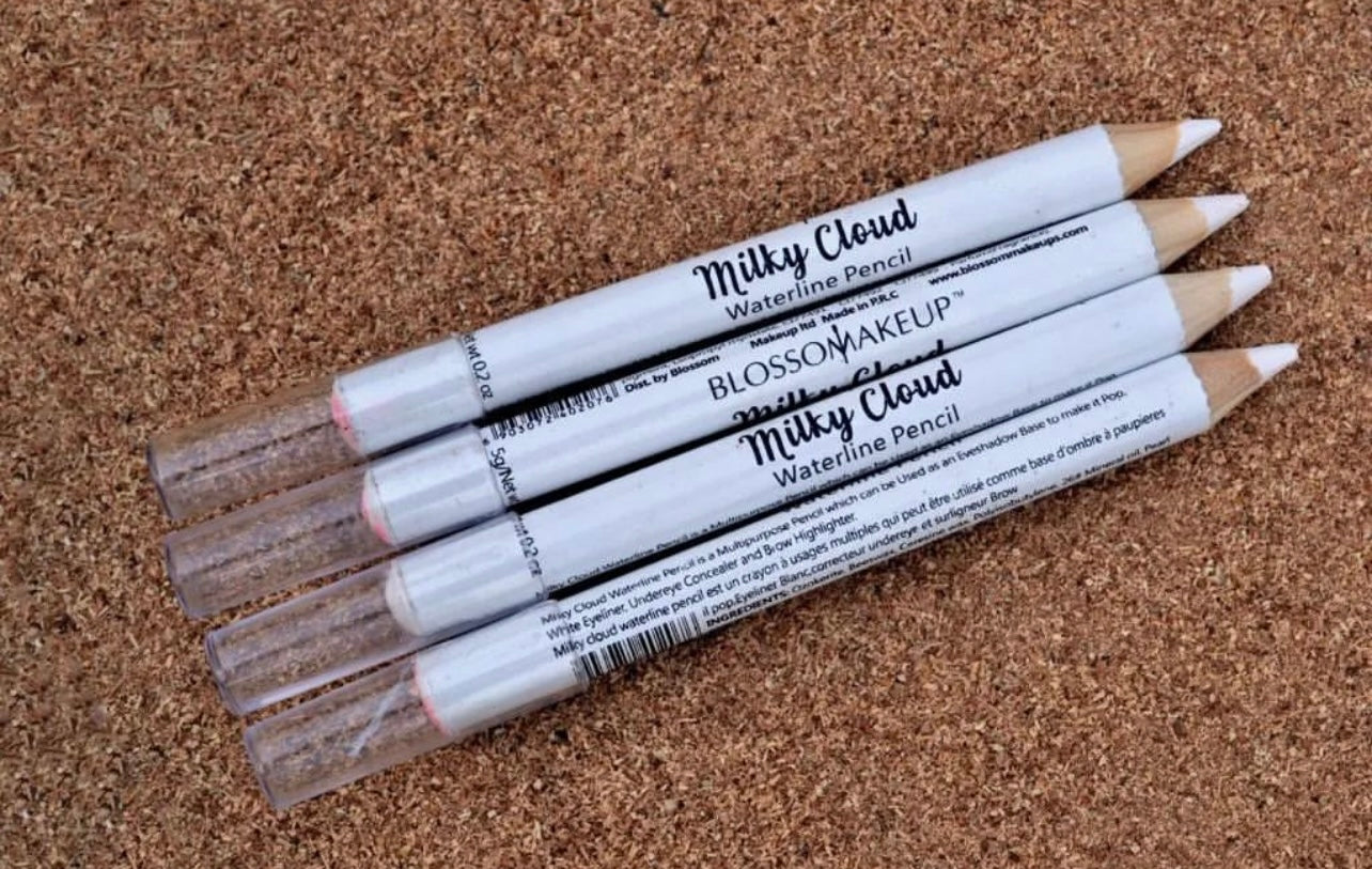 Milky cloud eyeliner pencil